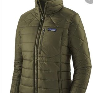 Women’s Patagonia long puffer jacket green